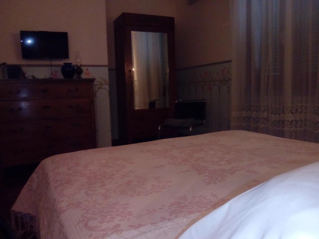 B&B Il Giovine Campello sul Clitunno Exterior photo